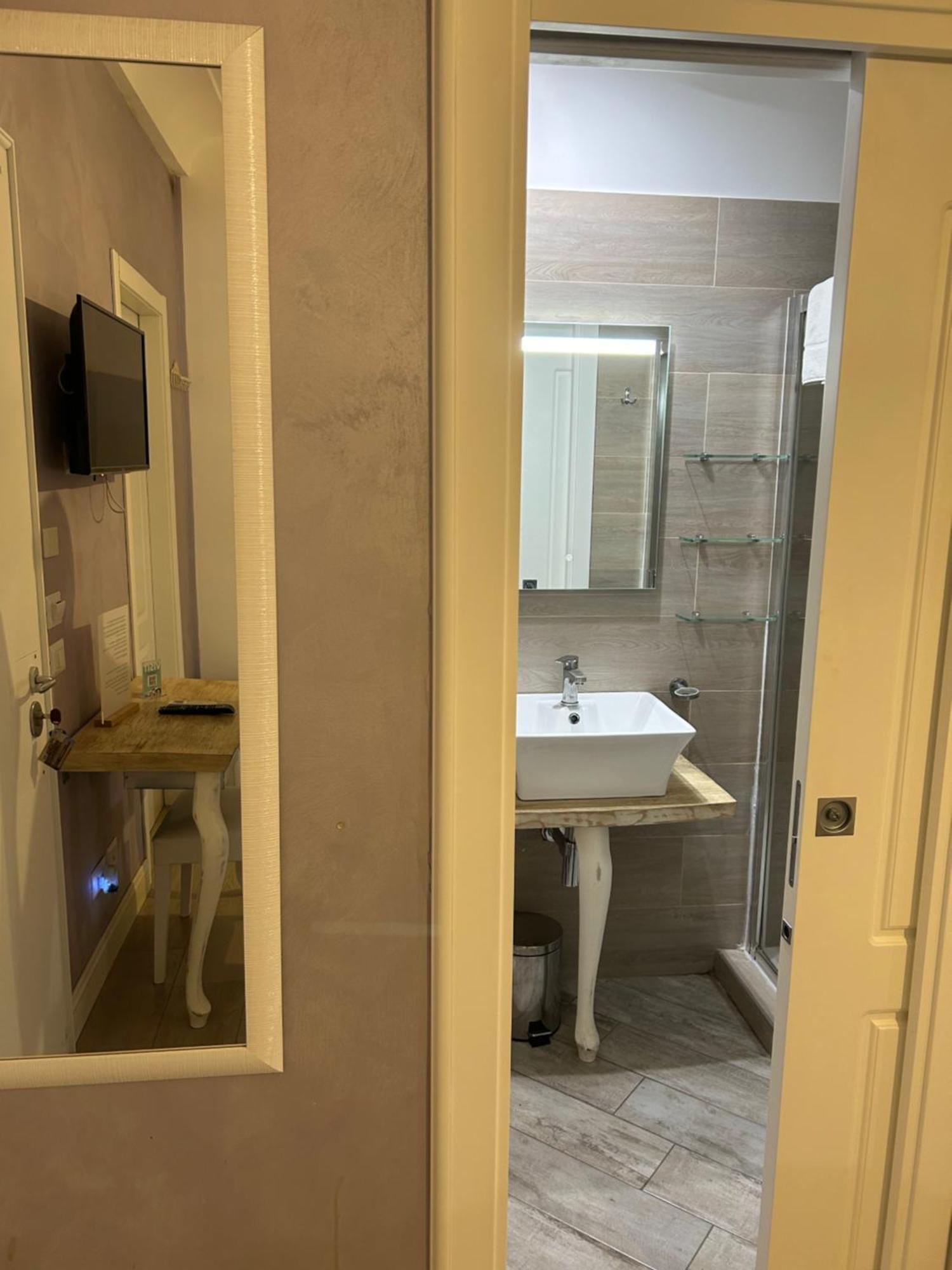 Chiaia Roof Bed & Breakfast Napoli Phòng bức ảnh