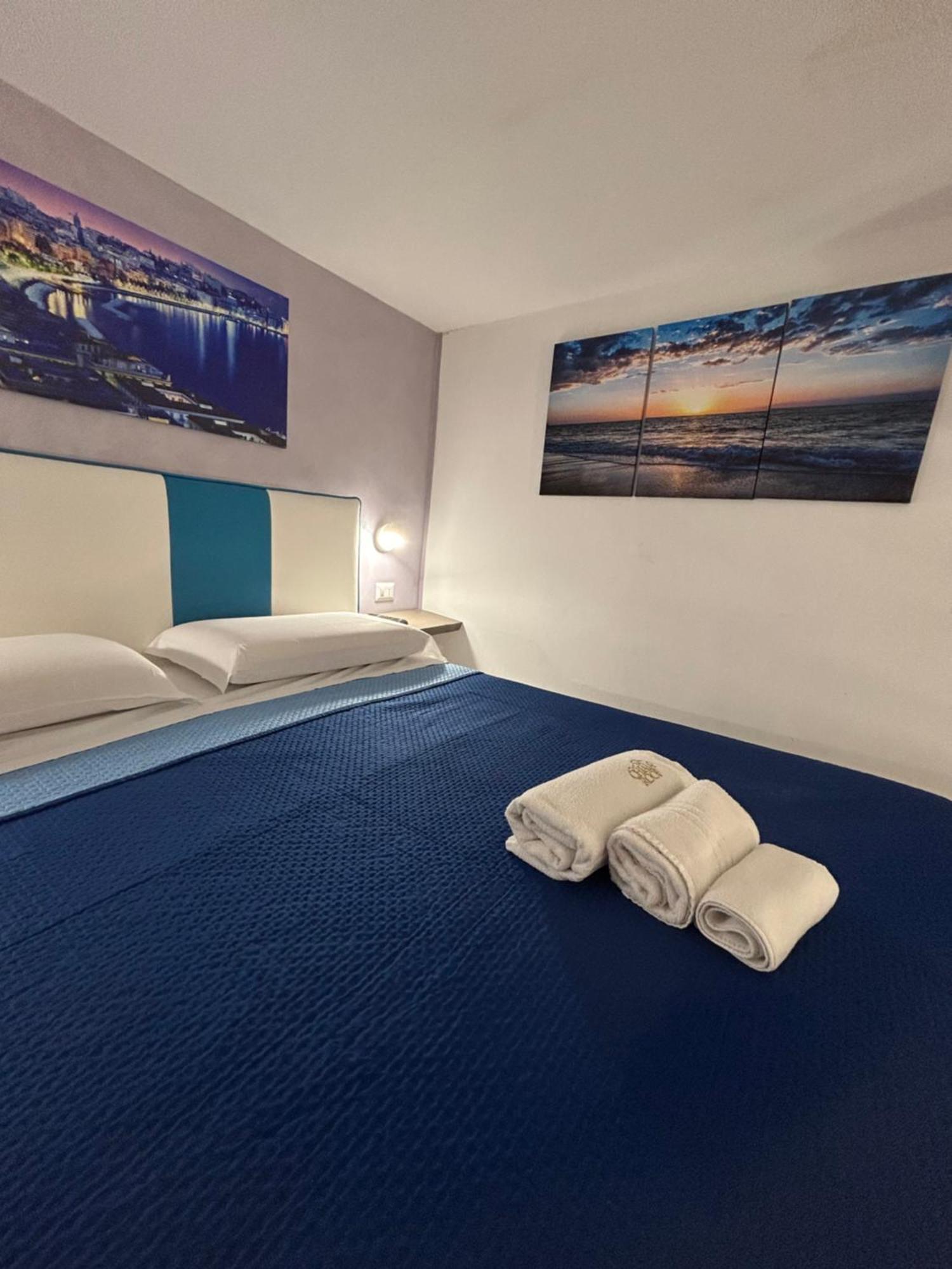 Chiaia Roof Bed & Breakfast Napoli Ngoại thất bức ảnh